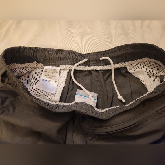 Columbia PFG Backcast Omni-Shade quick-dry nylon convertible pants / shorts - Picture 8 of 11